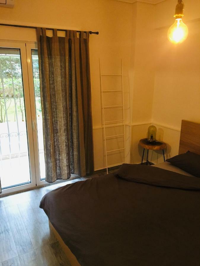 Anastasis Apartment In Palaio Faliro Афины Экстерьер фото
