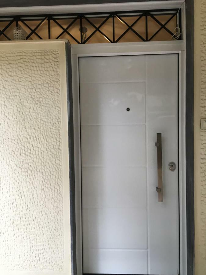 Anastasis Apartment In Palaio Faliro Афины Экстерьер фото